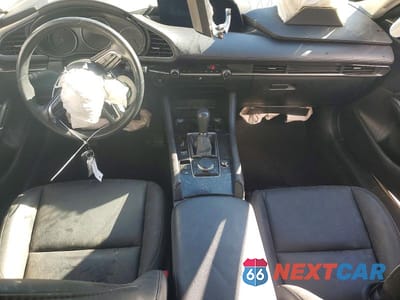 Zdjęcie 8 z 13 samochodu: 2024 MAZDA 3 SELECT SPORT VIN:3MZBPABM4RM428252 - miniatura