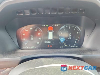 Zdjęcie 9 z 12 samochodu: 2016 VOLVO XC90 T6 VIN:YV4A22PK9G1016748 - miniatura