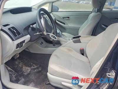 Zdjęcie 7 z 13 samochodu: 2015 TOYOTA PRIUS TWO VIN:JTDKN3DU4F1937378 - miniatura