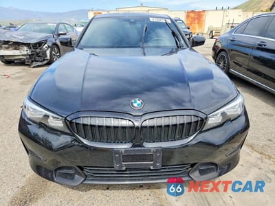 Piąte zdjęcie samochodu w środku: 2020 BMW 330I VIN:3MW5R1J03L8B32032 - miniatura