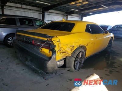 Trzecie zdjęcie samochodu z tyłu: 2018 DODGE CHALLENGER SXT VIN:2C3CDZAG8JH252601 - miniatura