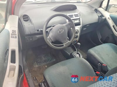 Zdjęcie 8 z 12 samochodu: 2008 TOYOTA YARIS BASE VIN:JTDJT903585164739 - miniatura
