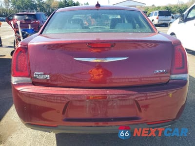 Zdjęcie 6 z 12 samochodu: 2018 CHRYSLER 300 S VIN:2C3CCAGG7JH181631 - miniatura