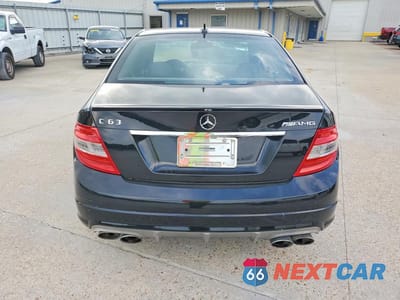 Zdjęcie 6 z 12 samochodu: 2010 MERCEDES-BENZ C 63 AMG VIN:WDDGF7HB6AF450252 - miniatura