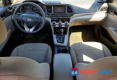 Zdjęcie 9 z 12 samochodu: 2019 HYUNDAI ELANTRA SE VIN:5NPD74LF1KH492936 - miniatura