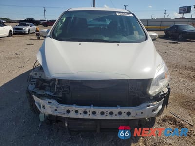 Piąte zdjęcie samochodu w środku: 2017 FORD C-MAX SE VIN:1FADP5AU5HL114328 - miniatura