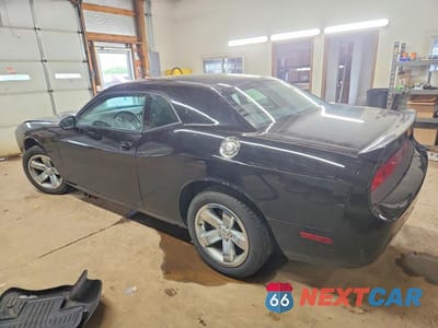 Drugie zdjęcie samochodu z przodu: 2012 DODGE CHALLENGER SXT VIN:2C3CDYAG1CH104979 - miniatura