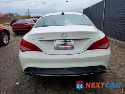 Zdjęcie 6 z 12 samochodu: 2014 MERCEDES-BENZ CLA 250 VIN:WDDSJ4EB9EN153421 - miniatura