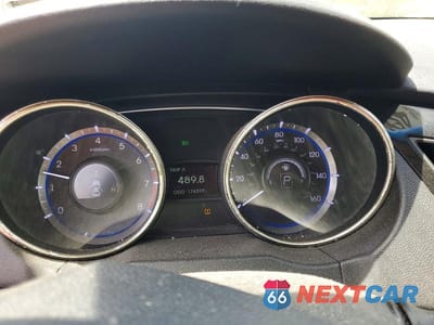 Zdjęcie 9 z 12 samochodu: 2011 HYUNDAI SONATA LIMITED VIN:5NPEC4AC0BH304402 - miniatura