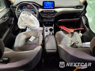 Zdjęcie 8 z 13 samochodu: 2020 FORD ESCAPE SE VIN:1FMCU9G66LUA90280 - miniatura
