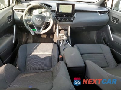 Zdjęcie 8 z 13 samochodu: 2024 TOYOTA COROLLA CROSS HYBRID SE VIN:7MUFBABG4RV037038 - miniatura
