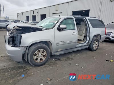 2013 GMC YUKON XL C1500 SLT 1GKS1KE09DR298984 - główne zdjęcie licytacji z USA - miniatura