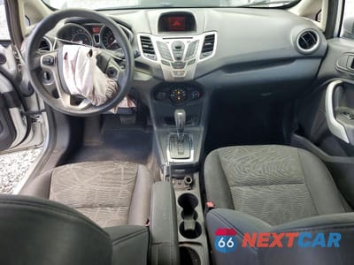 Zdjęcie 8 z 13 samochodu: 2012 FORD FIESTA SE VIN:3FADP4EJ3CM158216 - miniatura