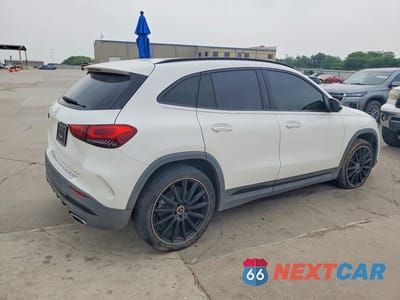 Trzecie zdjęcie samochodu z tyłu: 2021 MERCEDES-BENZ GLA 250 VIN:W1N4N4GB8MJ244084 - miniatura