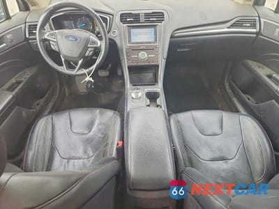 Zdjęcie 8 z 12 samochodu: 2019 FORD FUSION TITANIUM VIN:3FA6P0RUXKR277453 - miniatura