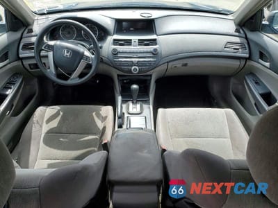 Zdjęcie 8 z 12 samochodu: 2009 HONDA ACCORD LX VIN:1HGCP26399A200616 - miniatura