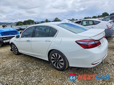 Drugie zdjęcie samochodu z przodu: 2017 HONDA ACCORD HYBRID EXL VIN:JHMCR6F53HC010569 - miniatura