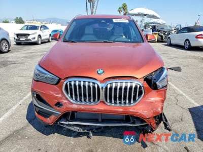 Piąte zdjęcie samochodu w środku: 2020 BMW X1 SDRIVE28I VIN:WBXJG7C01L5P44172 - miniatura