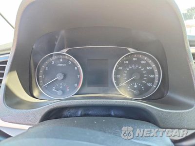 Zdjęcie 9 z 13 samochodu: 2017 HYUNDAI ELANTRA SE VIN:5NPD84LF7HH030970 - miniatura