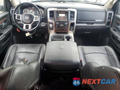 Zdjęcie 8 z 12 samochodu: 2016 RAM 1500 LARAMIE VIN:1C6RR7VM4GS285325 - miniatura