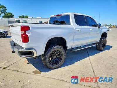 Trzecie zdjęcie samochodu z tyłu: 2025 CHEVROLET SILVERADO C1500 LT VIN:1GCPACEK5SZ180792 - miniatura