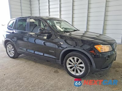 Czwarte zdjęcie samochodu z boku: 2013 BMW X3 XDRIVE28I VIN:5UXWX9C50D0D02638 - miniatura