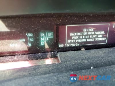 Zdjęcie 9 z 13 samochodu: 2013 TOYOTA PRIUS FOUR VIN:JTDKN3DUXD1643142 - miniatura