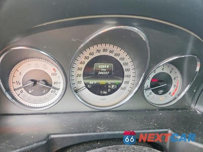 Zdjęcie 9 z 11 samochodu: 2013 MERCEDES-BENZ GLK 350 4MATIC VIN:WDCGG8JB5DG047878 - miniatura