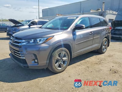 2019 TOYOTA HIGHLANDER LIMITED PLATINUM 5TDDZRFH5KS955059 - główne zdjęcie licytacji z USA - miniatura
