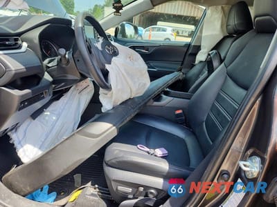 Zdjęcie 7 z 13 samochodu: 2022 TOYOTA RAV4 XLE PREMIUM VIN:2T3C1RFV1NC192115 - miniatura