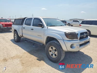 Czwarte zdjęcie samochodu z boku: 2011 TOYOTA TACOMA DOUBLE CAB PRERUNNER LONG BED VIN:3TMKU4HN4BM030591 - miniatura