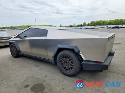 Drugie zdjęcie samochodu z przodu: 2024 TESLA CYBERTRUCK VIN:7G2CEHED7RA012292 - miniatura