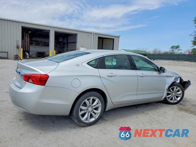 Trzecie zdjęcie samochodu z tyłu: 2017 CHEVROLET IMPALA LT VIN:1G1105S33HU116203 - miniatura