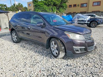 Czwarte zdjęcie samochodu z boku: 2016 CHEVROLET TRAVERSE LT VIN:1GNKRGKD6GJ186176 - miniatura