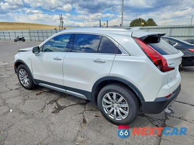 Drugie zdjęcie samochodu z przodu: 2022 CADILLAC XT4 PREMIUM LUXURY VIN:1GYFZDR49NF100593 - miniatura
