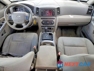 Zdjęcie 8 z 13 samochodu: 2006 JEEP GRAND CHEROKEE LAREDO VIN:1J8GR48K56C282542 - miniatura