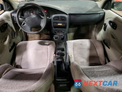 Zdjęcie 8 z 13 samochodu: 2002 SATURN SL1 VIN:1G8ZH54862Z257153 - miniatura