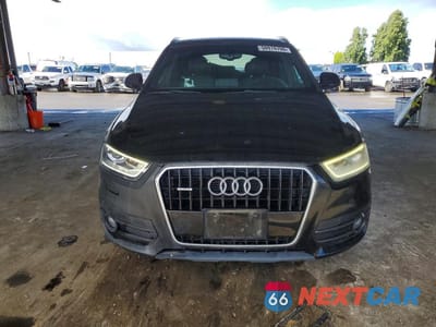 Piąte zdjęcie samochodu w środku: 2015 AUDI Q3 VIN:WA1EFCFS5FR004722 - miniatura