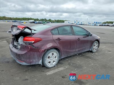 Trzecie zdjęcie samochodu z tyłu: 2018 KIA FORTE LX VIN:3KPFK4A78JE169828 - miniatura