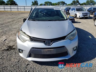Piąte zdjęcie samochodu w środku: 2015 TOYOTA COROLLA LE PLUS VIN:5YFBURHE6FP253226 - miniatura