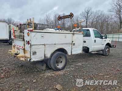 Trzecie zdjęcie samochodu z tyłu: 2000 FORD F450 SUPER DUTY UTILITY / SERVICE TRUCK VIN:1FDXF46F2YEE39663 - miniatura