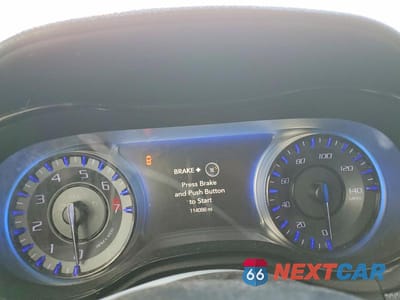 Zdjęcie 9 z 12 samochodu: 2016 CHRYSLER 300 S VIN:2C3CCABG6GH269120 - miniatura