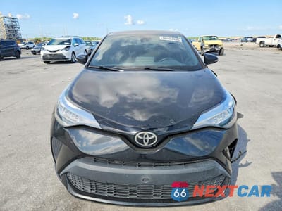 Piąte zdjęcie samochodu w środku: 2020 TOYOTA C-HR XLE VIN:JTNKHMBX1L1074797 - miniatura