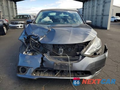Piąte zdjęcie samochodu w środku: 2018 NISSAN SENTRA SV VIN:3N1AB7AP6JY242613 - miniatura
