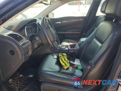 Zdjęcie 7 z 13 samochodu: 2016 CHRYSLER 300 LIMITED VIN:2C3CCAAG5GH295628 - miniatura