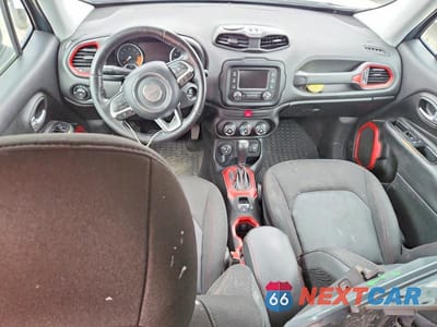 Zdjęcie 8 z 14 samochodu: 2016 JEEP RENEGADE TRAILHAWK VIN:ZACCJBCTXGPC50569 - miniatura