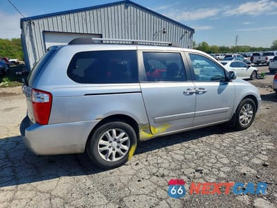 Trzecie zdjęcie samochodu z tyłu: 2006 KIA SEDONA LX VIN:KNDMB233866041043 - miniatura