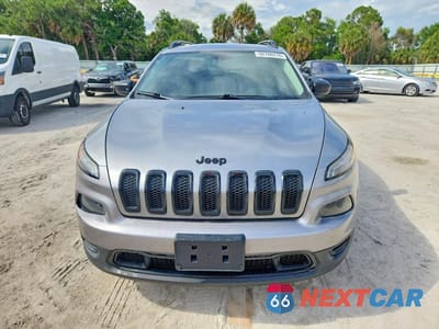 Piąte zdjęcie samochodu w środku: 2022 JEEP CHEROKEE SPORT VIN:1C4PJLAB0GW362463 - miniatura