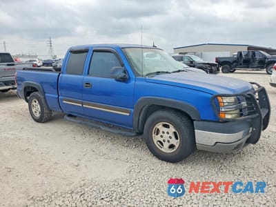 Czwarte zdjęcie samochodu z boku: 2003 CHEVROLET SILVERADO C1500 VIN:2GCEC19T631130678 - miniatura