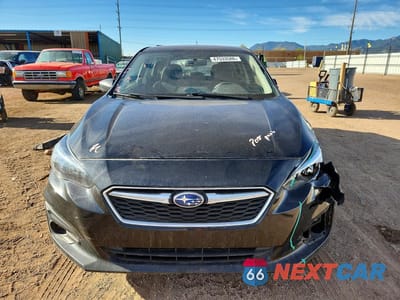 Piąte zdjęcie samochodu w środku: 2019 SUBARU IMPREZA VIN:4S3GTAA65K1718980 - miniatura